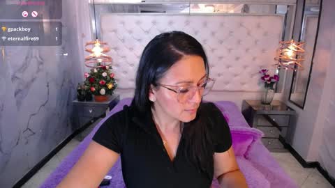 Snapshot of georgina_mussk chatting on January 21, 8:43 pm Georgina online show from January 21, 8:43 pm