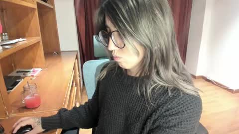 Snapshot of ghostcrimson chatting on February 12, 2:03 am andy online show from February 12, 2:03 am