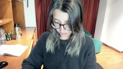 Snapshot of ghostcrimson chatting on March 4, 2:06 am andy online show from March 4, 2:06 am