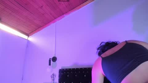 Allison  online show from January 10, 8:02 pm