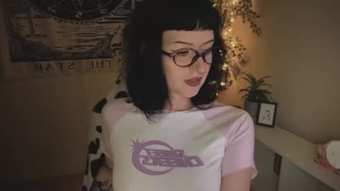 ghoticspectre online show from June 26, 5:03 pm