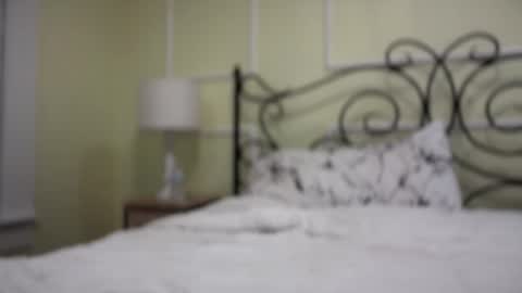 The Queen of Squirt online show from August 5, 2:51 am