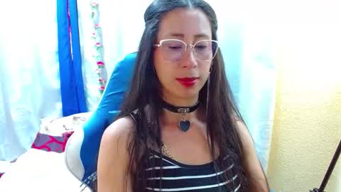 Gia  online show from March 17, 9:30 pm