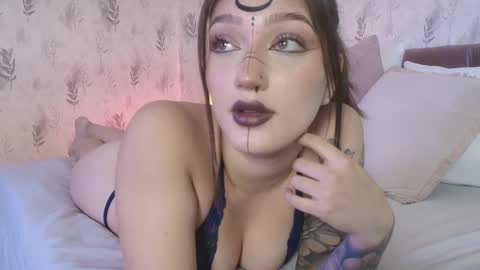 Gia online show from October 28, 2:34 pm