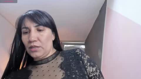 Snapshot of giafox_ chatting on October 15, 1:46 pm G I A FOX online show from October 15, 1:46 pm