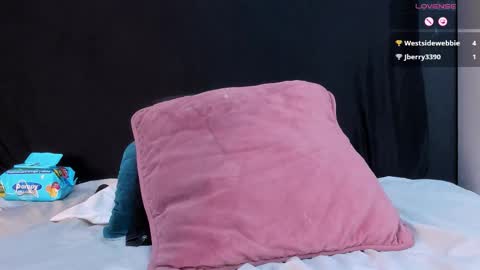 Gigi  online show from March 10, 12:53 pm