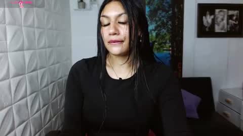 Gigi 3 online show from July 19, 1:13 pm