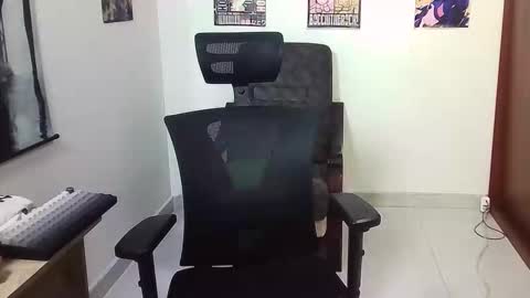 GIGI STCOTT online show from November 28, 2:25 am