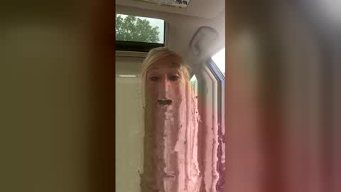 gigidoesitbetter925 online show from April 13, 1:01 pm