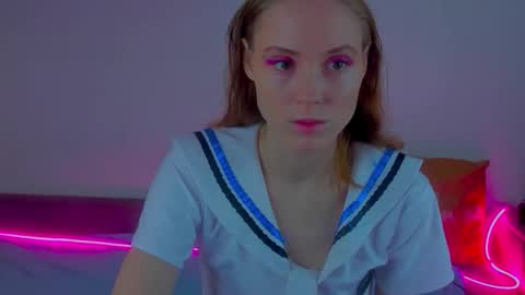 Gina online show from September 17, 2:31 am