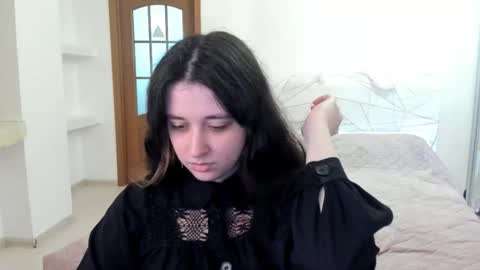 Kate online show from April 29, 8:28 am