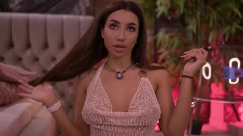 Gina online show from June 9, 8:19 pm