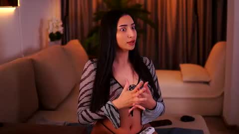 Gina online show from February 12, 8:07 pm