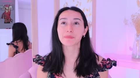 Snapshot of ginevra_esposito chatting on September 22, 12:47 pm Ginn online show from September 22, 12:47 pm