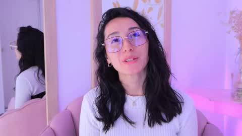 Snapshot of ginevra_esposito chatting on October 8, 3:05 pm Ginn online show from October 8, 3:05 pm