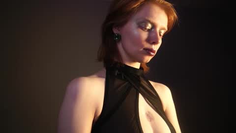        im expecting 350 thumbs up on my altar   online show from February 18, 10:14 pm