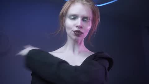        im expecting 350 thumbs up on my altar   online show from October 4, 10:14 pm