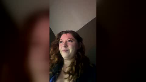 gingerbabyy1997 online show from May 12, 9:06 am