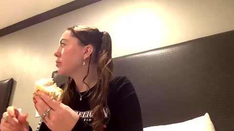 gingerfox777 online show from December 10, 1:54 am