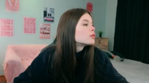 Ginny online show from July 5, 9:31 pm