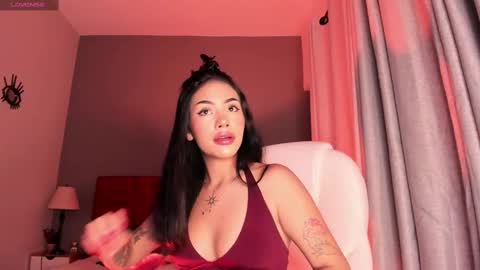 Snapshot of giovanna_oliveira chatting on October 9, 6:39 am Giovanna online show from October 9, 6:39 am