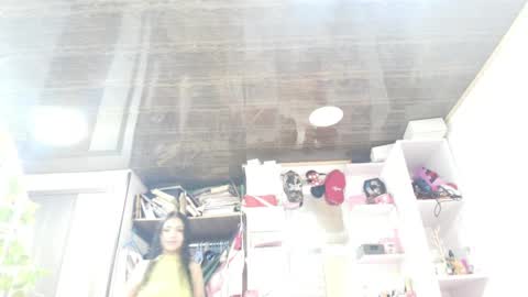 giovanna_oliveria online show from March 23, 11:00 pm