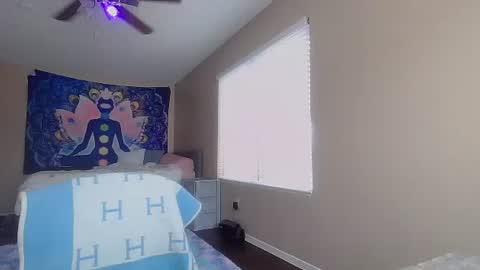 Jasmine online show from November 14, 5:57 pm