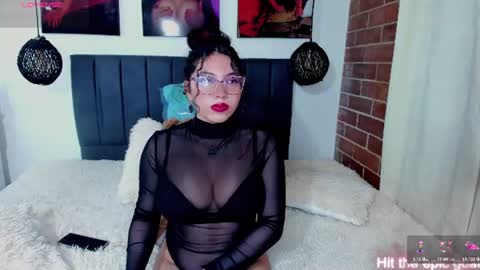  Kylie  online show from June 15, 4:45 am