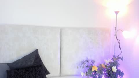 Giselle  online show from December 20, 9:41 pm