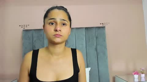 GISELLE ROLDAN online show from June 19, 9:24 am
