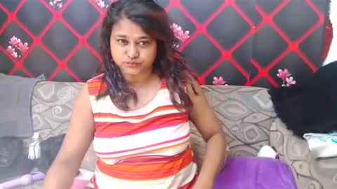 Snapshot of glitter_candy chatting on March 8, 8:19 am glitter candy online show from March 8, 8:19 am