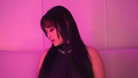 Mimi online show from June 6, 6:58 pm