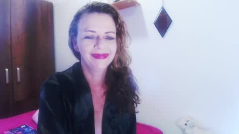 Snapshot of gloriawhitte7 chatting on December 30, 2:40 pm gloriawhitte7 online show from December 30, 2:40 pm