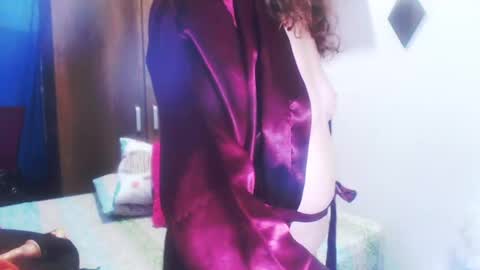 Snapshot of gloriawhitte7 chatting on January 10, 11:11 am gloriawhitte7 online show from January 10, 11:11 am