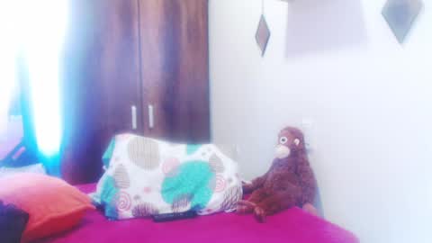 Snapshot of gloriawhitte7 chatting on February 20, 4:03 pm gloriawhitte7 online show from February 20, 4:03 pm