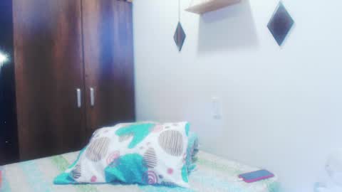 Snapshot of gloriawhitte7 chatting on January 8, 10:26 am gloriawhitte7 online show from January 8, 10:26 am
