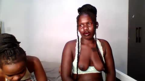 glossybabe77 online show from March 4, 7:09 pm