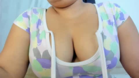 Snapshot of goddesschanell chatting on September 18, 2:10 am CHANELL online show from September 18, 2:10 am