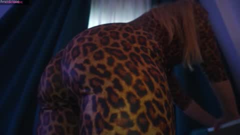 MesmErisse online show from October 1, 8:08 am