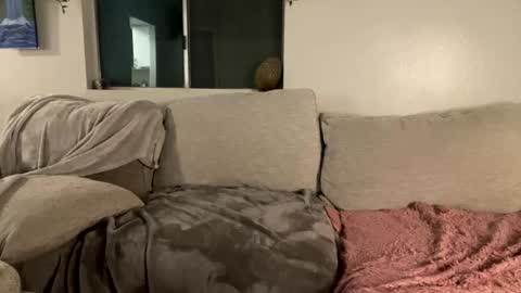 Snapshot of goddessmayvn chatting on February 2, 3:32 am GoddessMayvn online show from February 2, 3:32 am