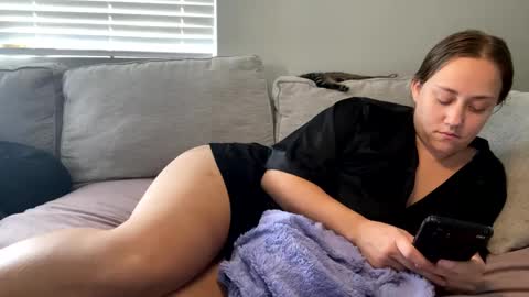 Snapshot of goddessmayvn chatting on September 18, 6:17 pm GoddessMayvn online show from September 18, 6:17 pm