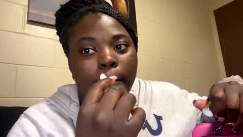 Snapshot of goddessnyia chatting on January 21, 2:33 am goddessnyia online show from January 21, 2:33 am