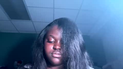 Snapshot of goddessnyia chatting on October 24, 1:56 am goddessnyia online show from October 24, 1:56 am