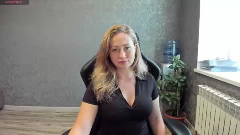 goddessssssssssss online show from June 11, 6:43 am