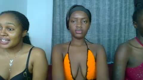 godess_lunah online show from June 24, 5:28 am