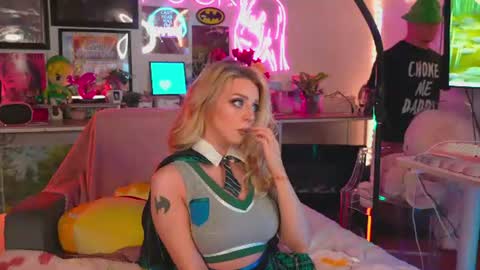 Sammy online show from August 6, 9:22 pm