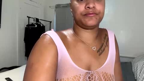 GoldenPuss online show from November 9, 10:27 pm