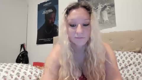 goldiethelight online show from October 15, 1:52 am