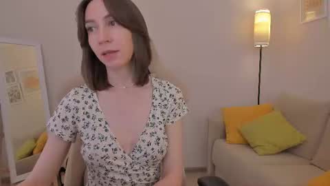 Good GlamorGirl online show from June 19, 3:44 am