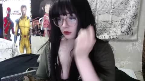 Snapshot of goth_pumpkin chatting on March 10, 8:34 pm Amy online show from March 10, 8:34 pm